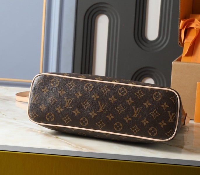 Replica Louis Vuitton Monogram Canvas Lineup M27335 - Image 4