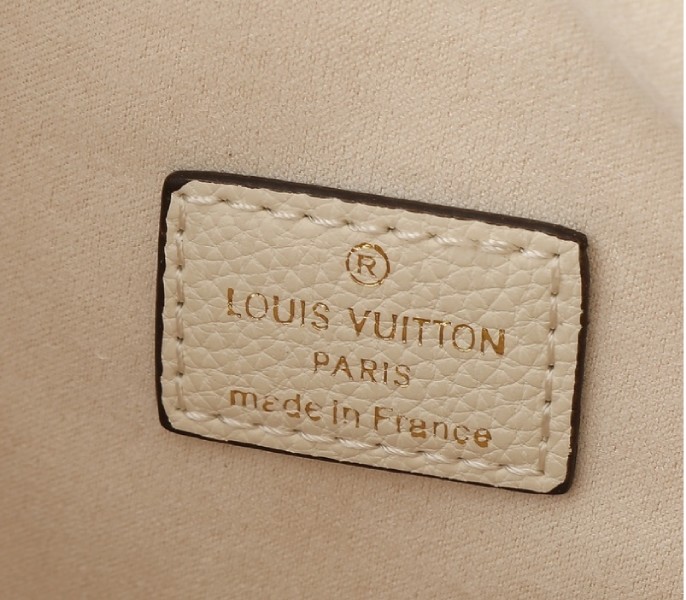 Replica Louis Vuitton Monogram Empreinte Loop Hobo Bag In Cream M46739 - Image 6