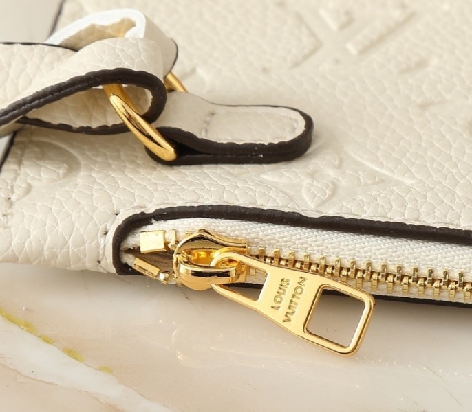 Replica Louis Vuitton Monogram Empreinte Loop Hobo Bag In Cream M46739 - Image 9