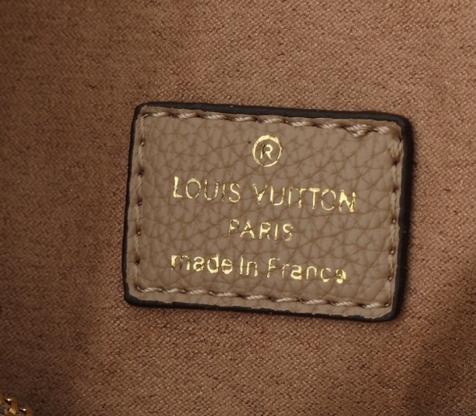 Replica Louis Vuitton Monogram Empreinte Loop Hobo Bag In Galet Gray - Image 6