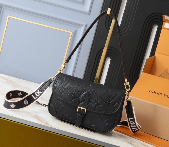 Replica Louis Vuitton Monogram Empreinte Diane In Black M46386